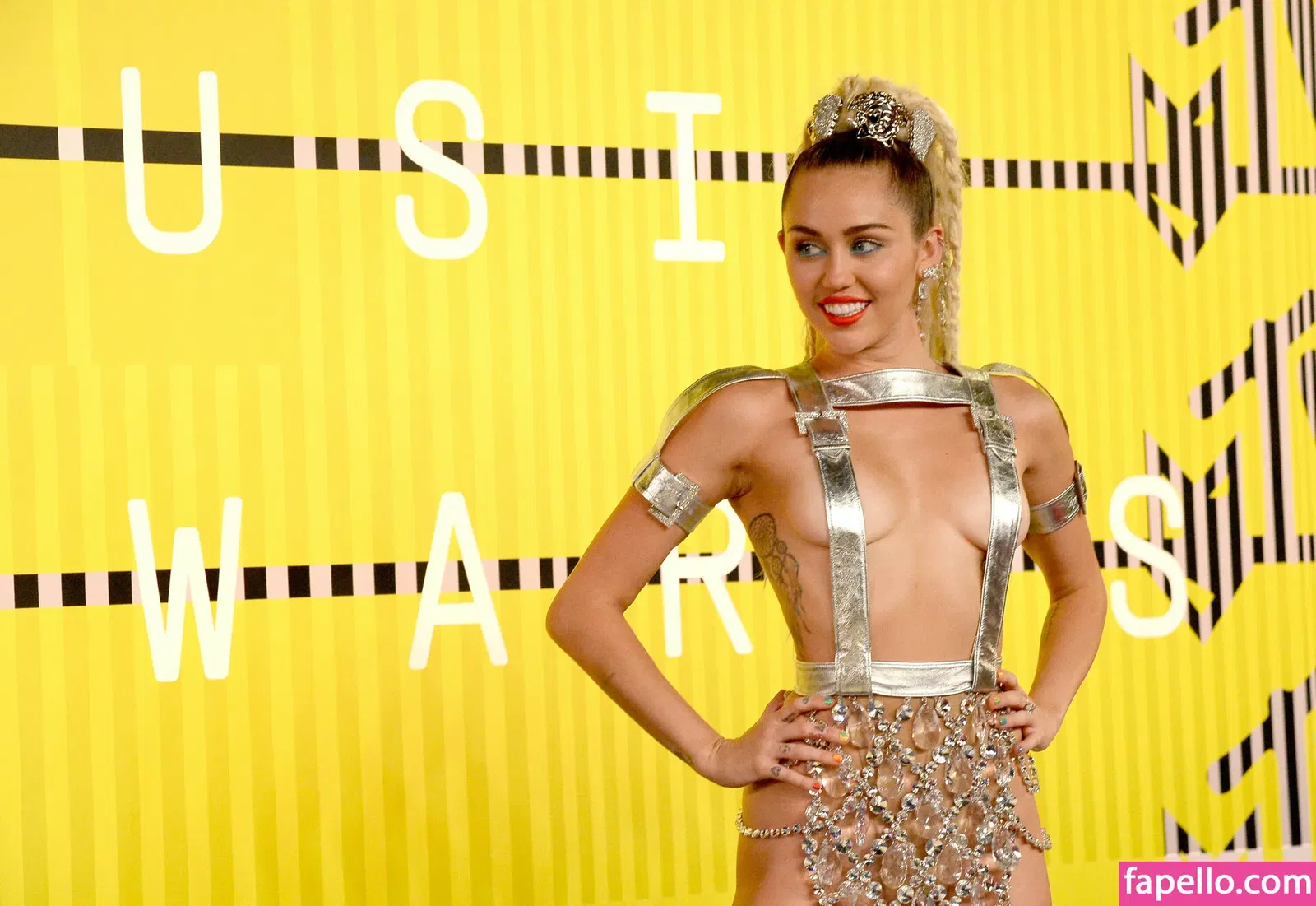 Miley Cyrus Onlyfans Photo Gallery 