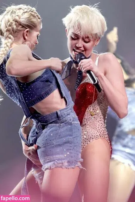 Miley Cyrus Onlyfans Photo Gallery 