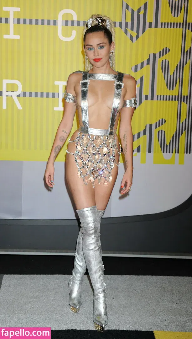 Miley Cyrus Onlyfans Photo Gallery 