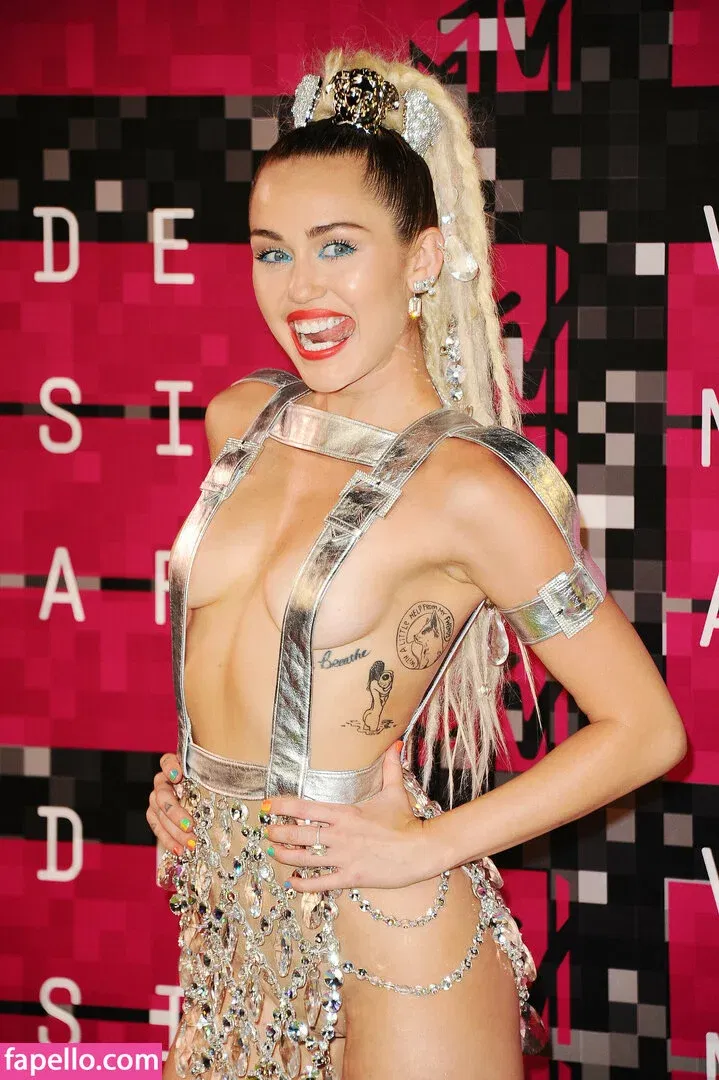 Miley Cyrus Onlyfans Photo Gallery 