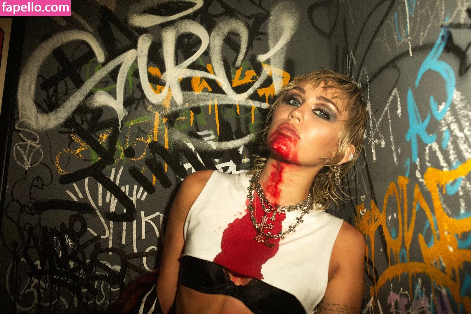 Miley Cyrus Onlyfans Photo Gallery 