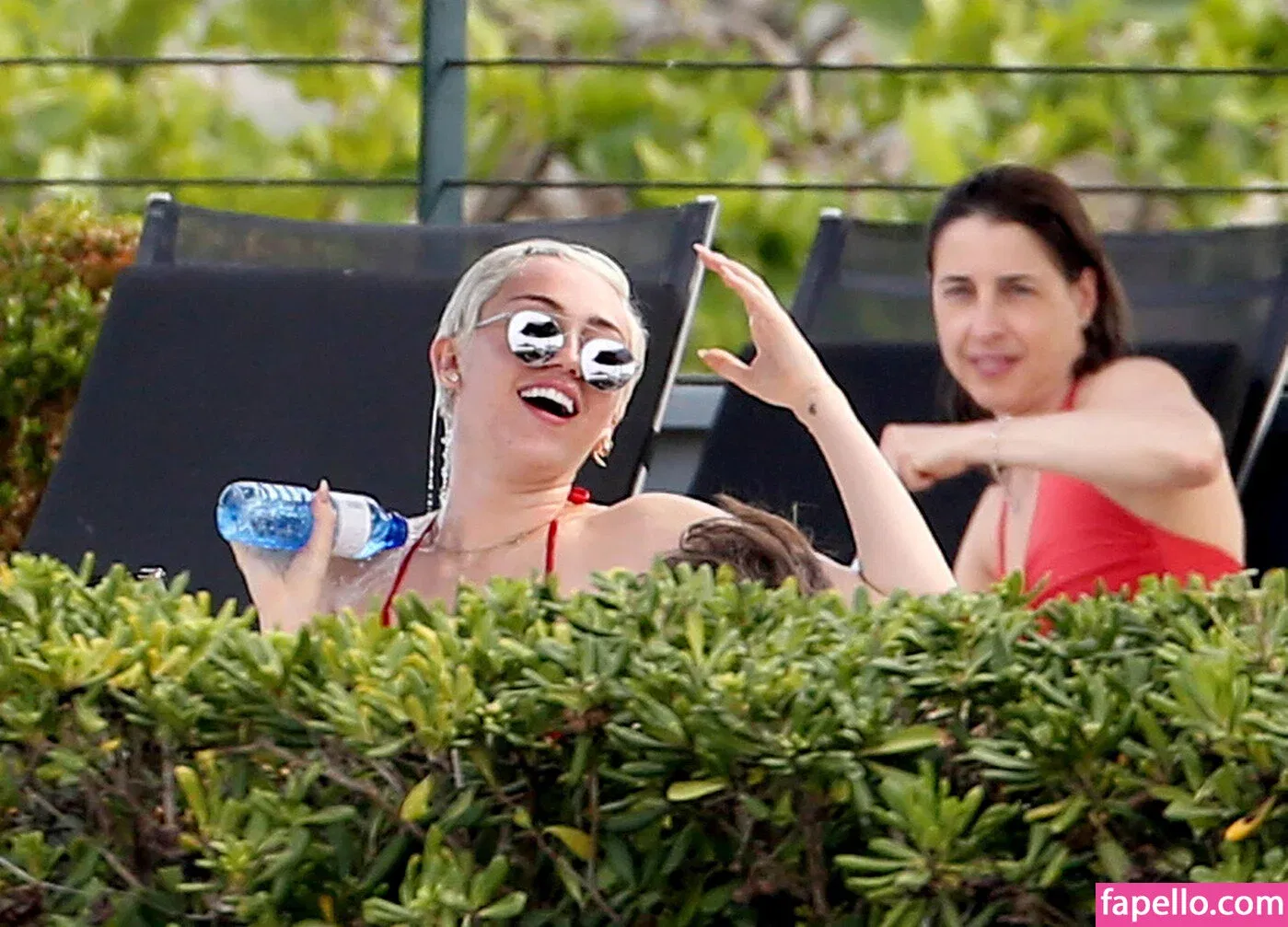 Miley Cyrus Onlyfans Photo Gallery 