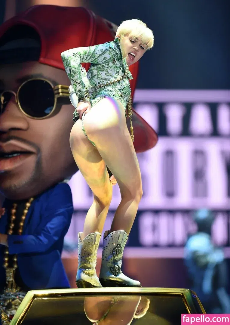 Miley Cyrus Onlyfans Photo Gallery 