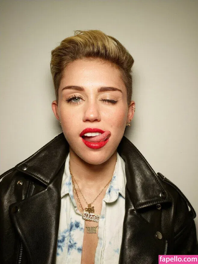 Miley Cyrus Onlyfans Photo Gallery 
