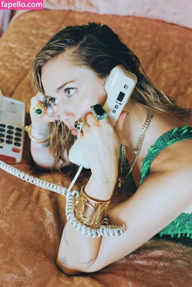 Miley Cyrus Onlyfans Photo Gallery 