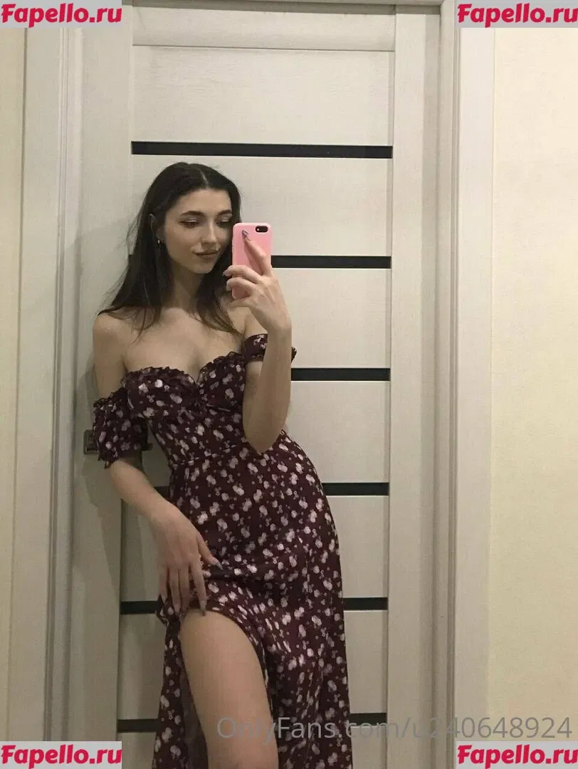 TeenyMouse Onlyfans Photo Gallery 