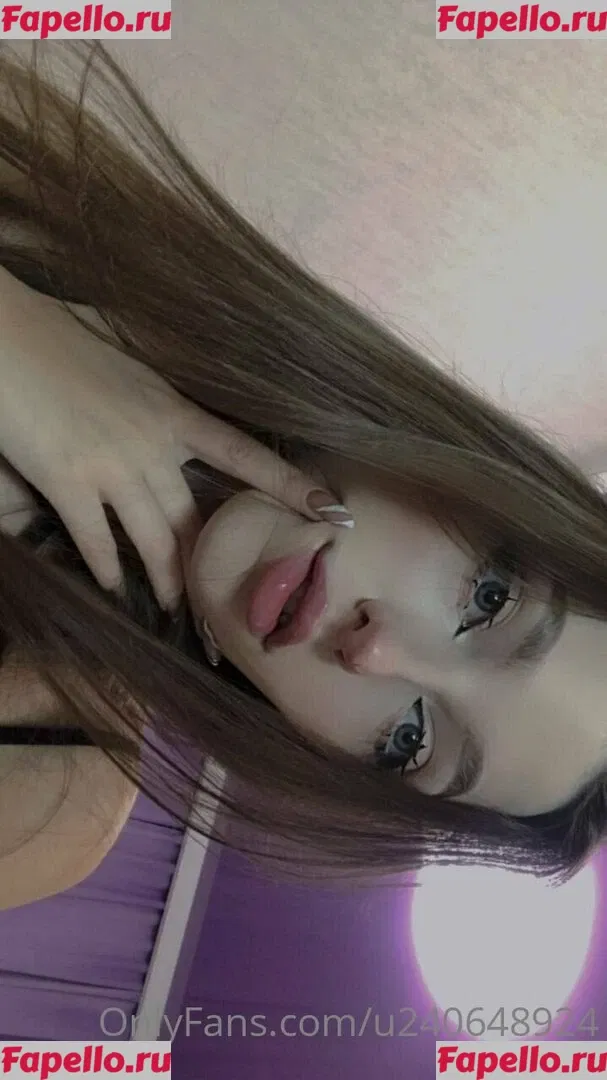 TeenyMouse Onlyfans Photo Gallery 