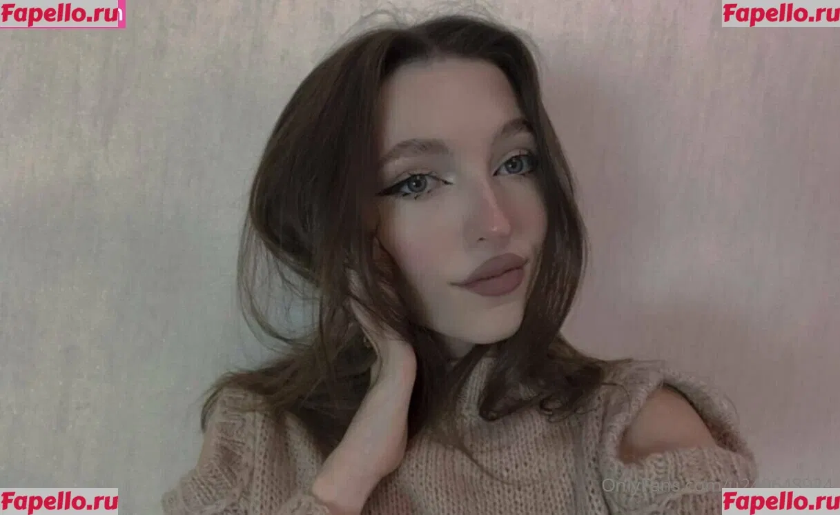 TeenyMouse Onlyfans Photo Gallery 