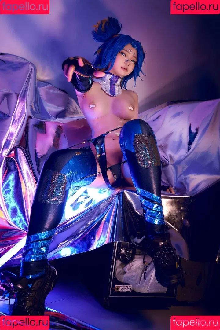 ZinieQ Cosplayer Onlyfans Photo Gallery 