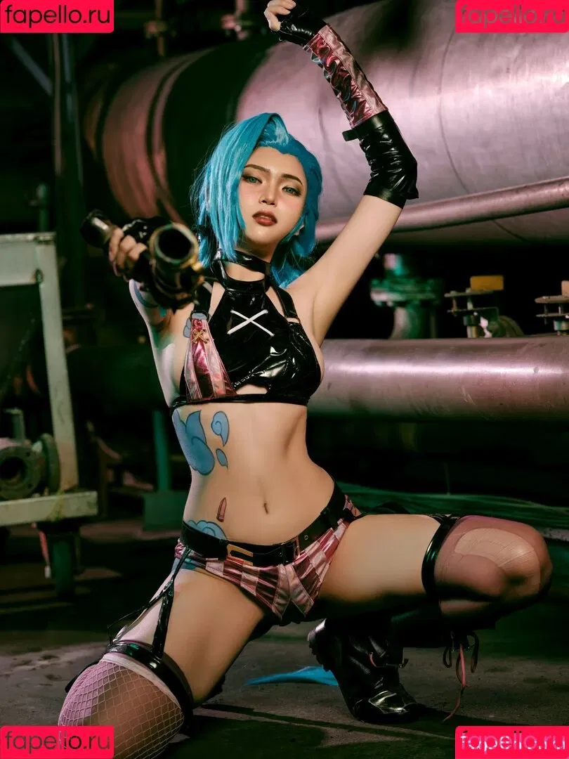 ZinieQ Cosplayer Onlyfans Photo Gallery 