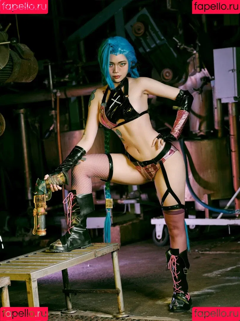 ZinieQ Cosplayer Onlyfans Photo Gallery 