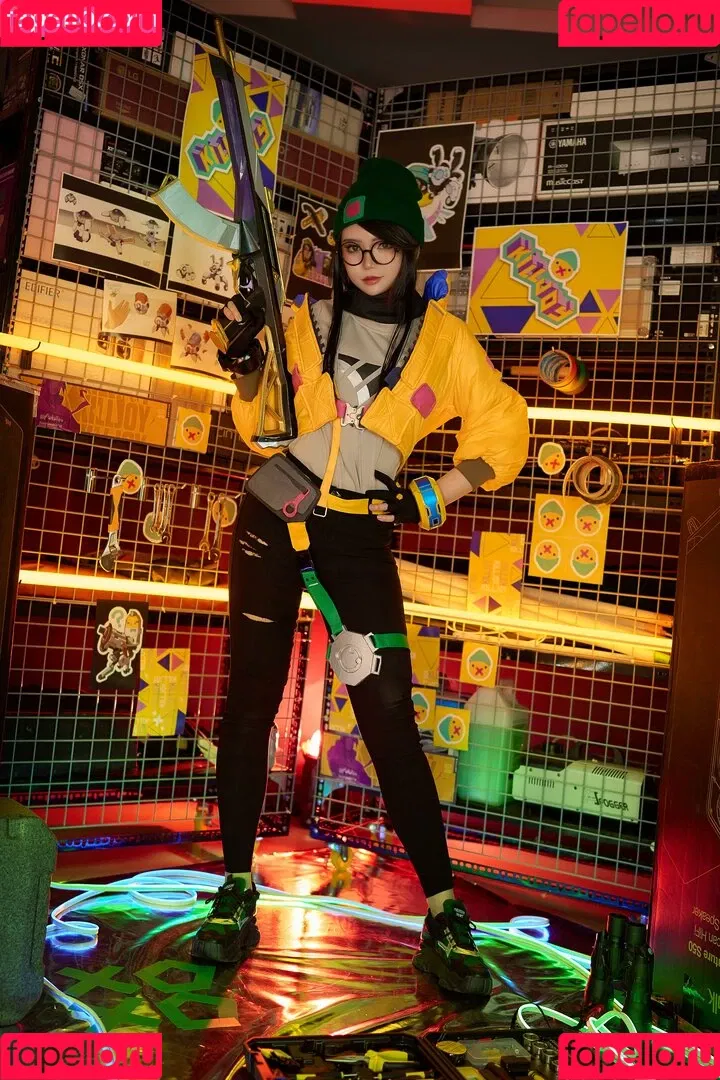 ZinieQ Cosplayer Onlyfans Photo Gallery 