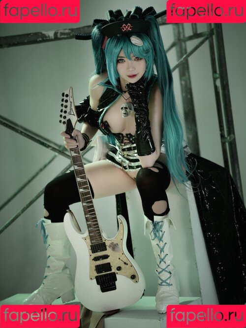 ZinieQ Cosplayer Onlyfans Photo Gallery 