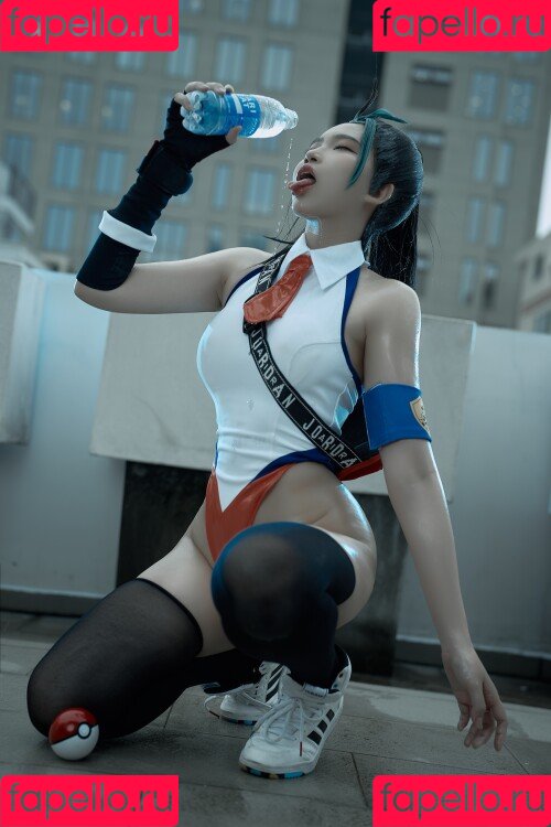 ZinieQ Cosplayer Nude Onlyfans Photo 25