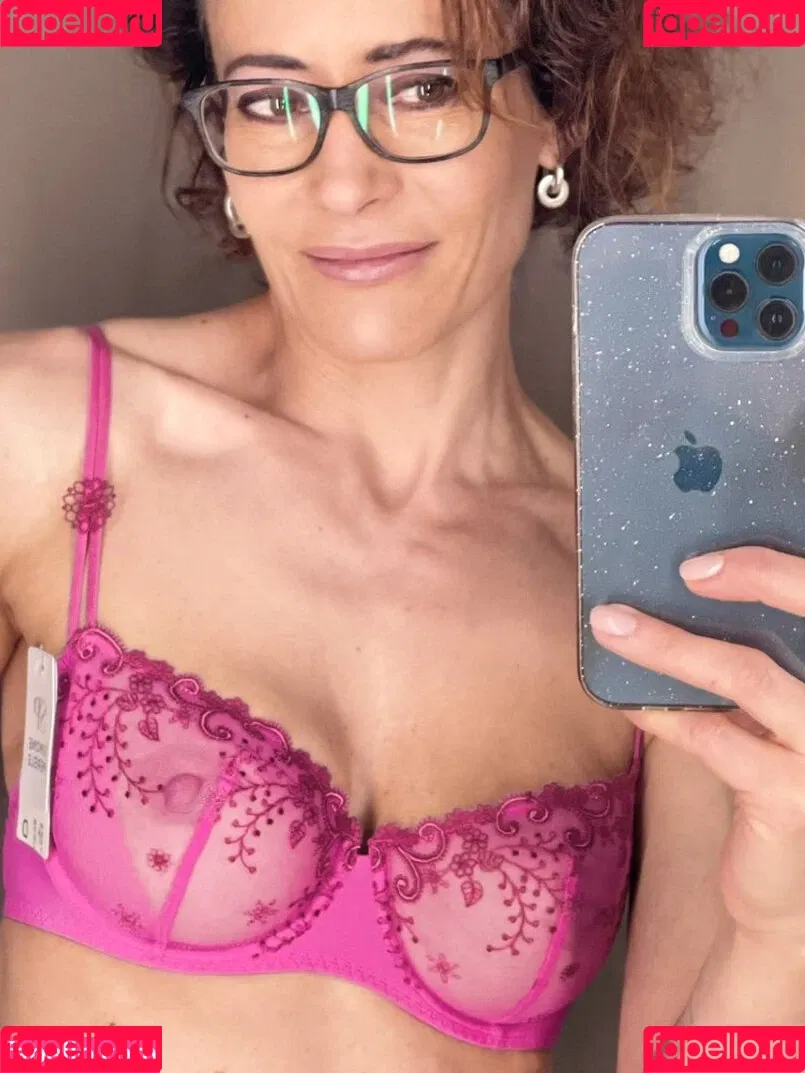 Elena Neufeld Onlyfans Photo Gallery 