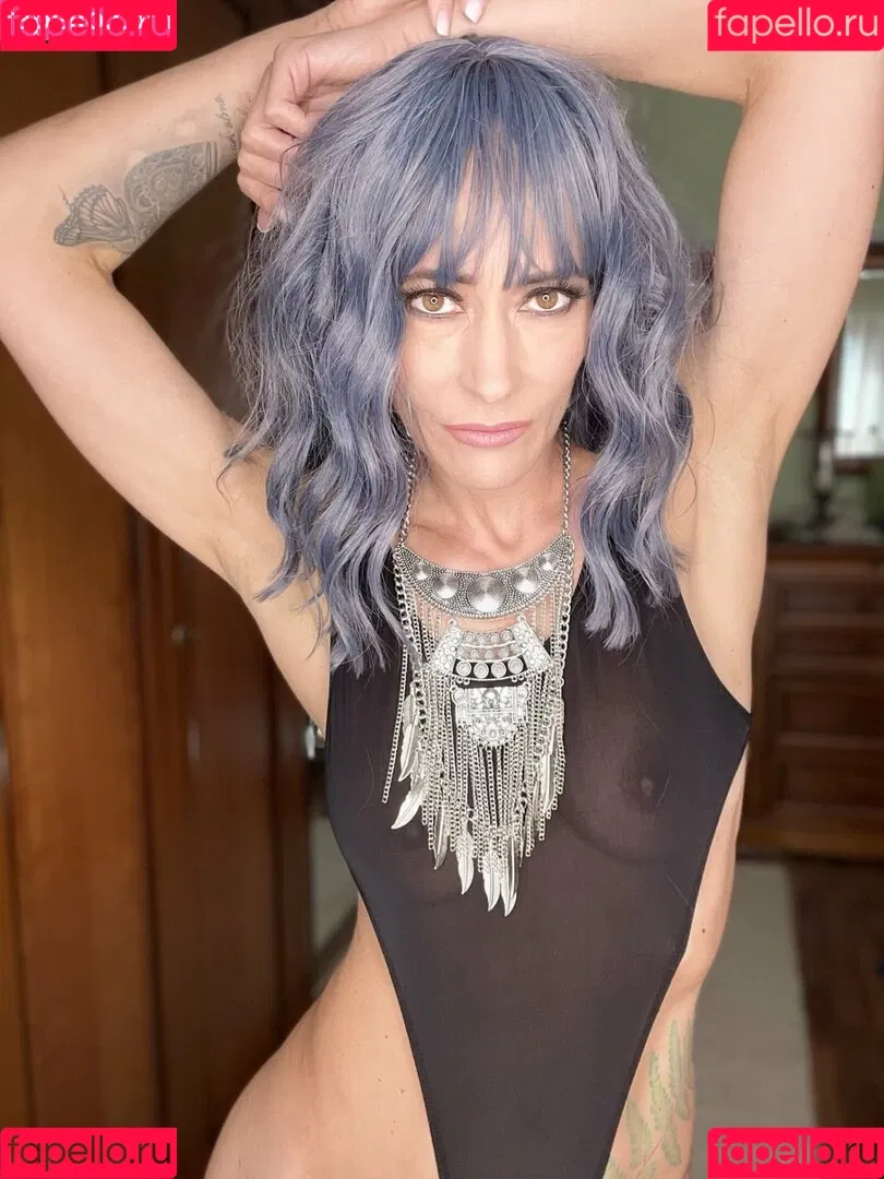 Elena Neufeld Onlyfans Photo Gallery 