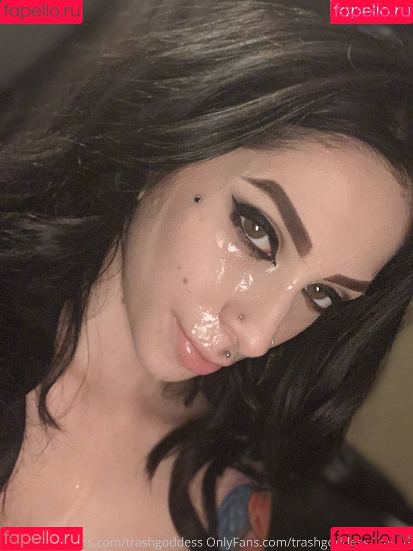 trashgoddess Onlyfans Photo Gallery 