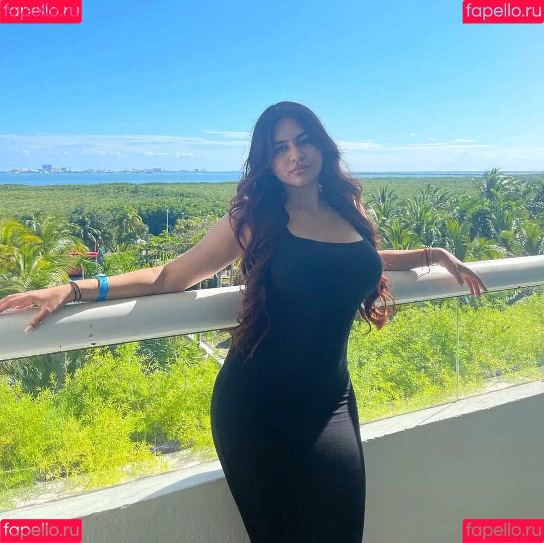 Suman Maria Onlyfans Photo Gallery 