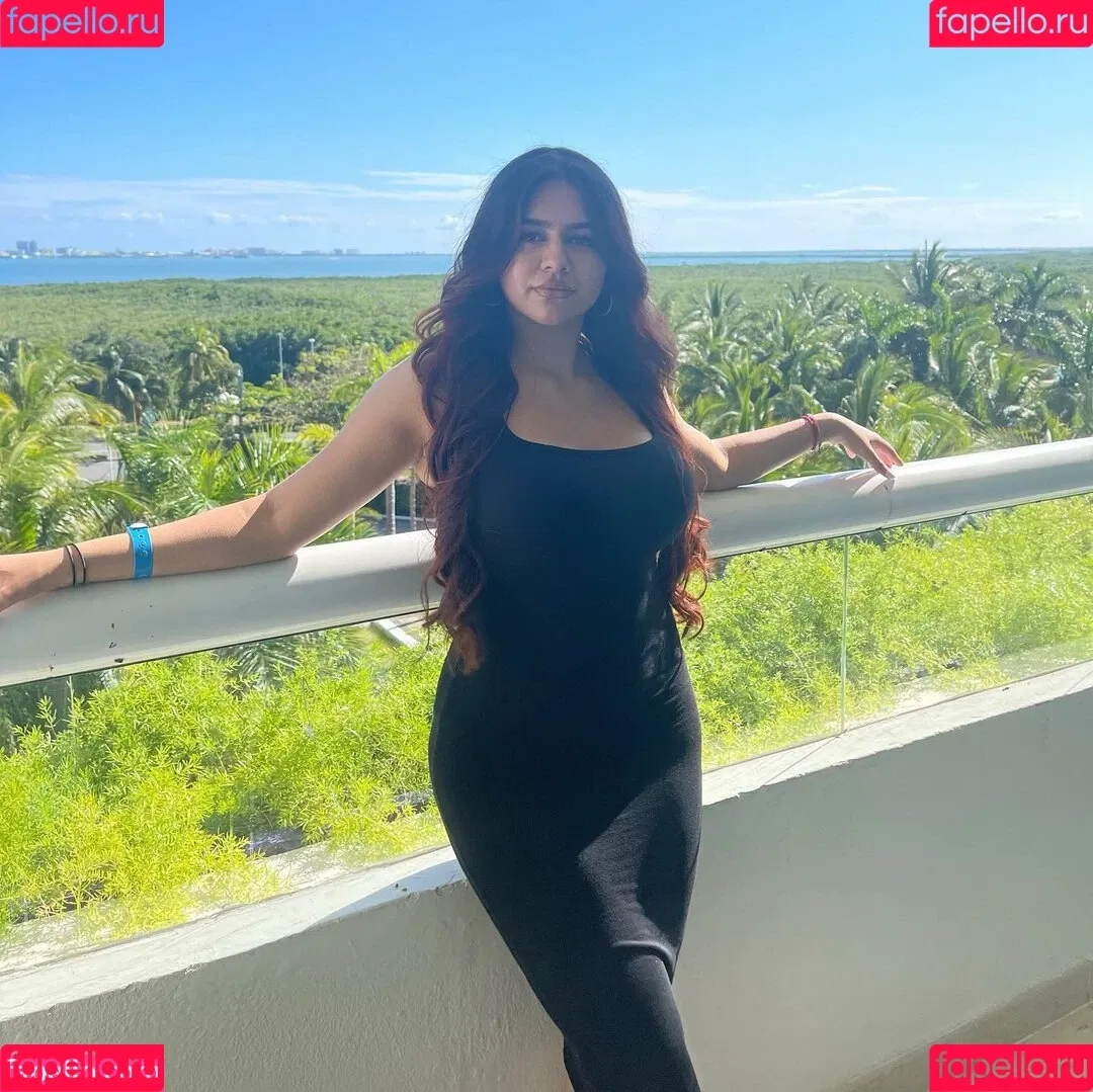 Suman Maria Onlyfans Photo Gallery 
