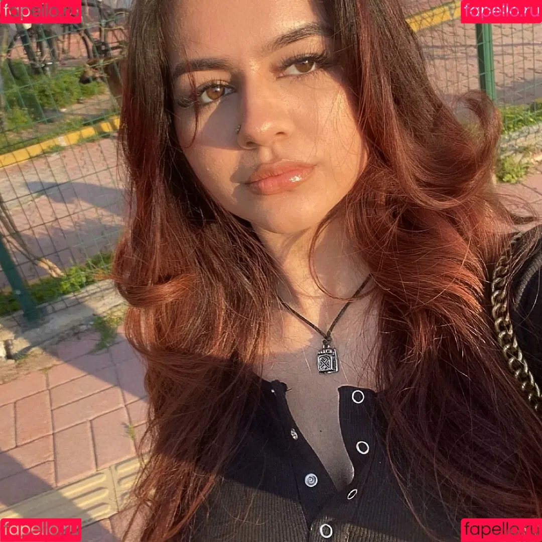 Suman Maria Onlyfans Photo Gallery 