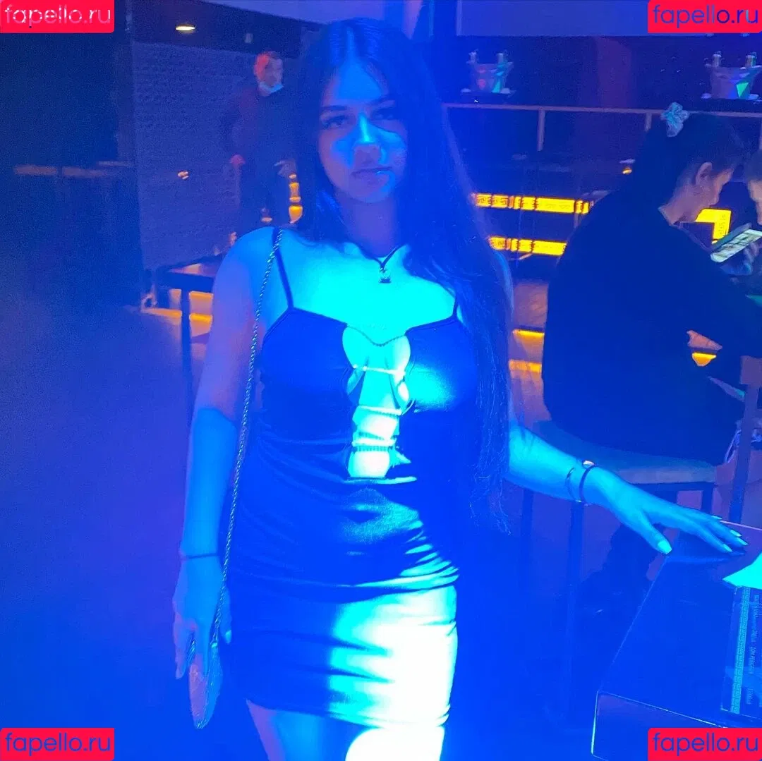 Suman Maria Onlyfans Photo Gallery 
