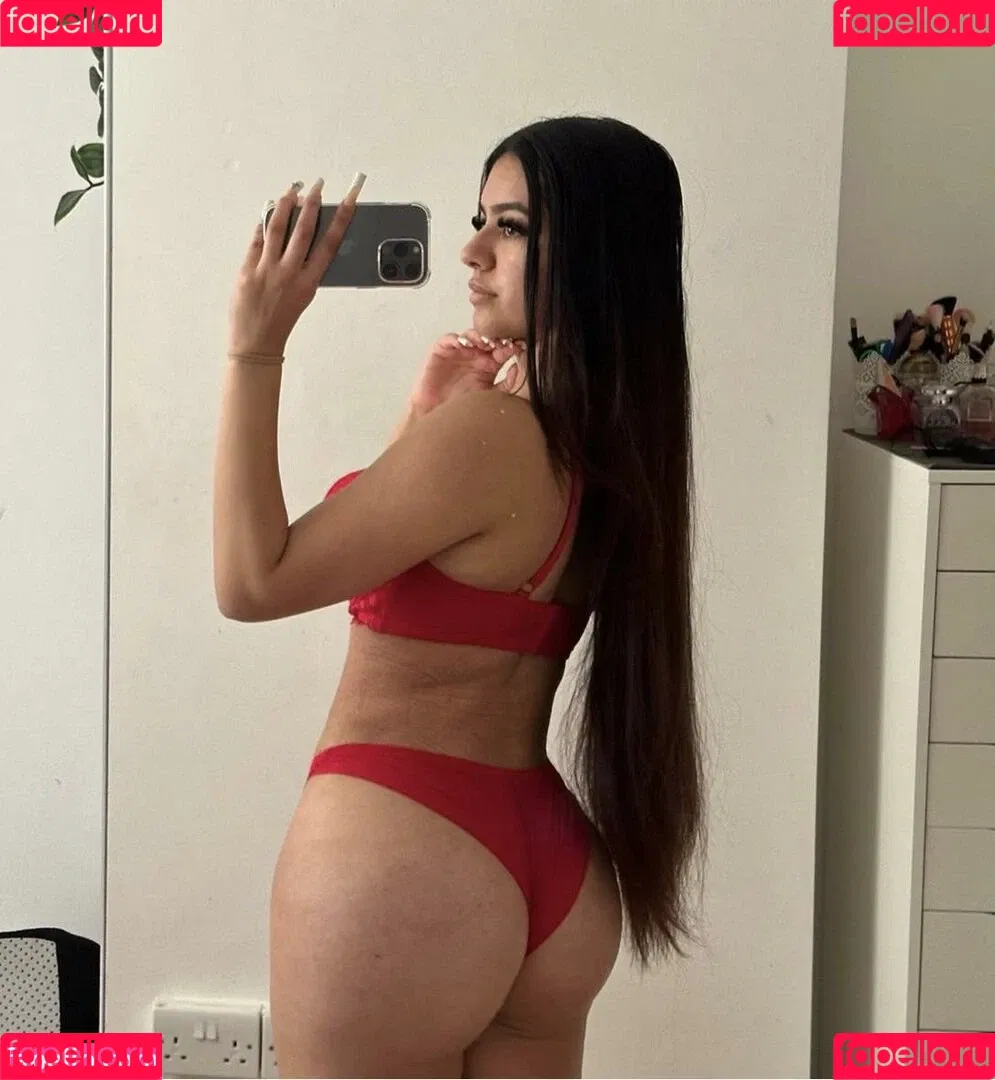 Suman Maria Onlyfans Photo Gallery 