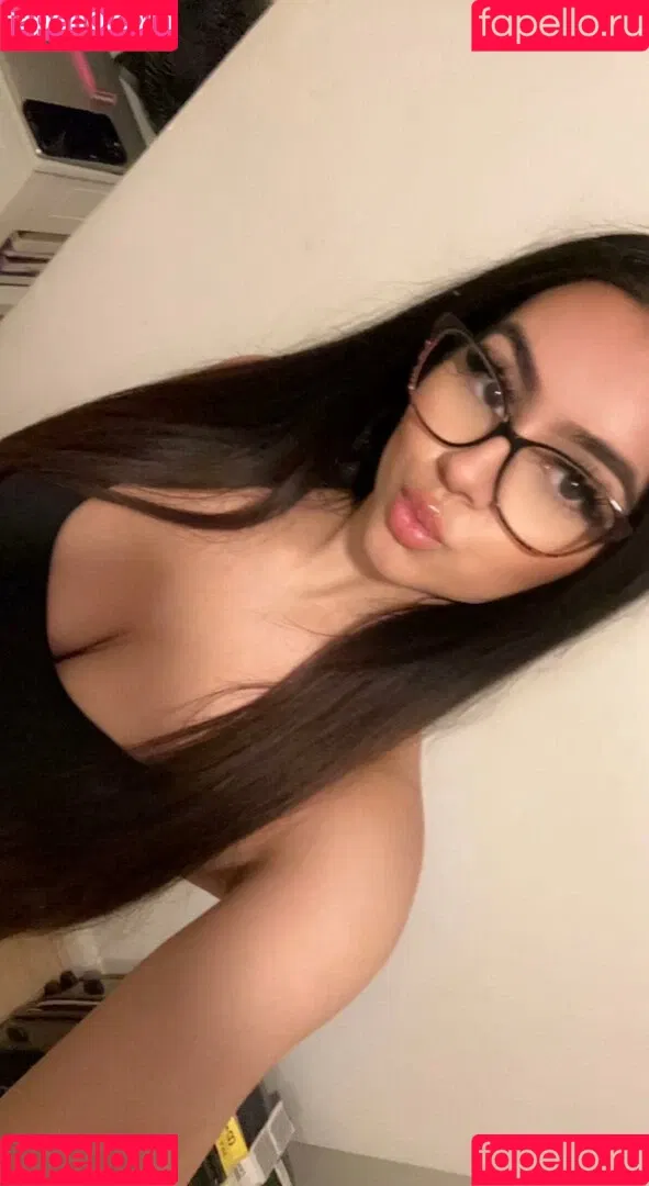 Suman Maria Onlyfans Photo Gallery 