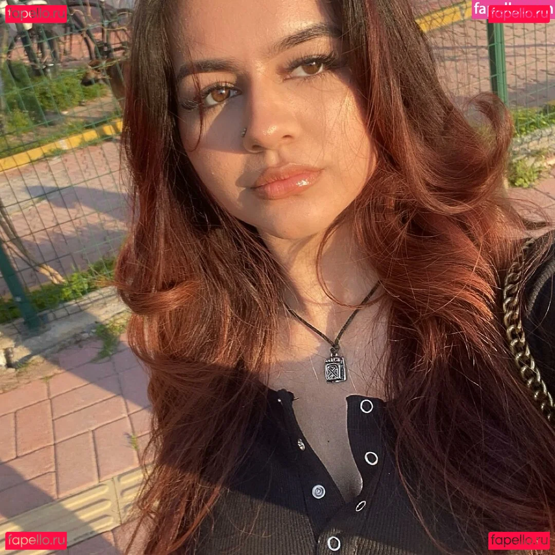 Suman Maria Onlyfans Photo Gallery 