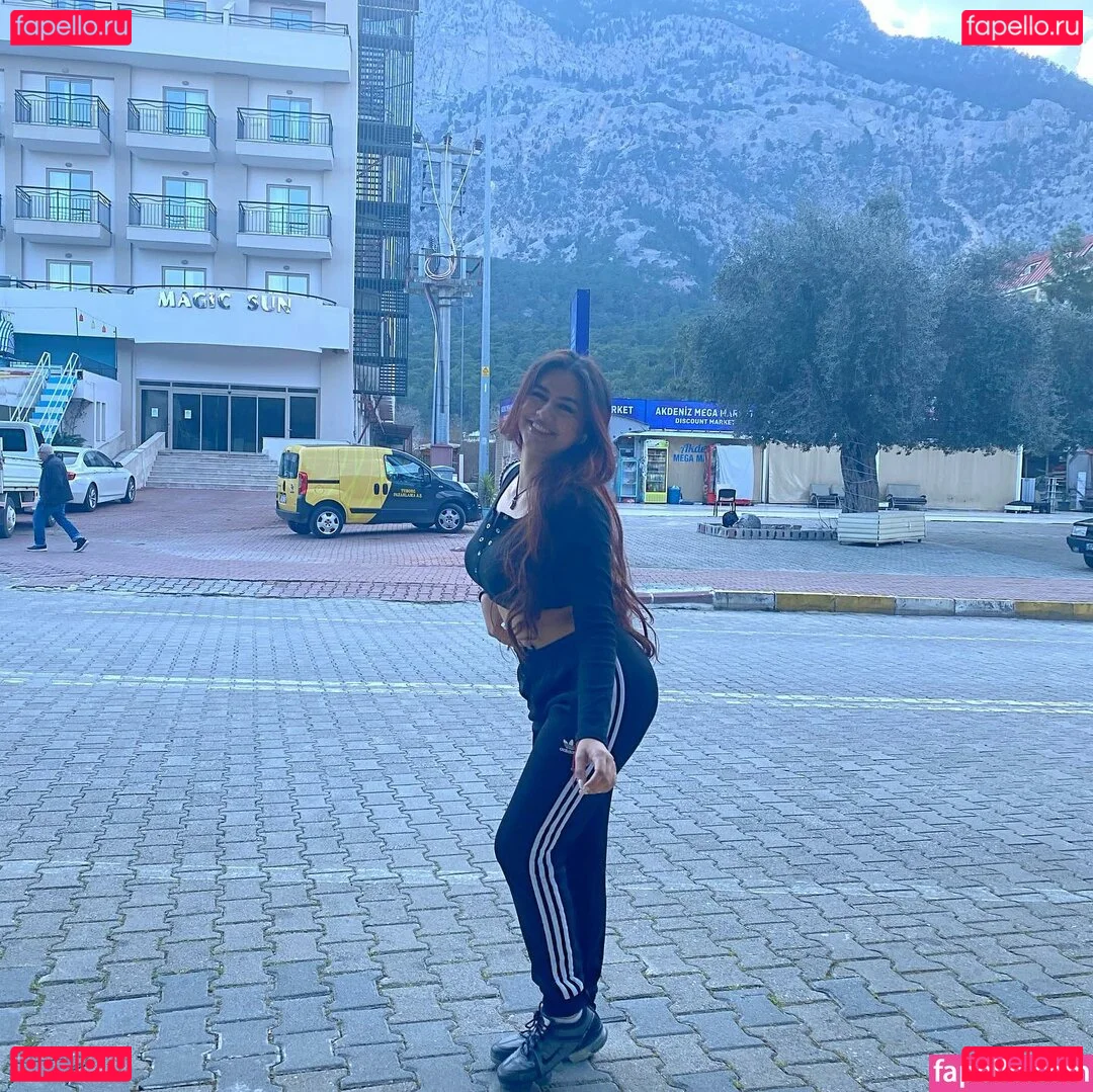 Suman Maria Onlyfans Photo Gallery 