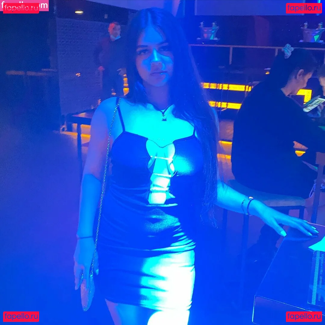 Suman Maria Onlyfans Photo Gallery 