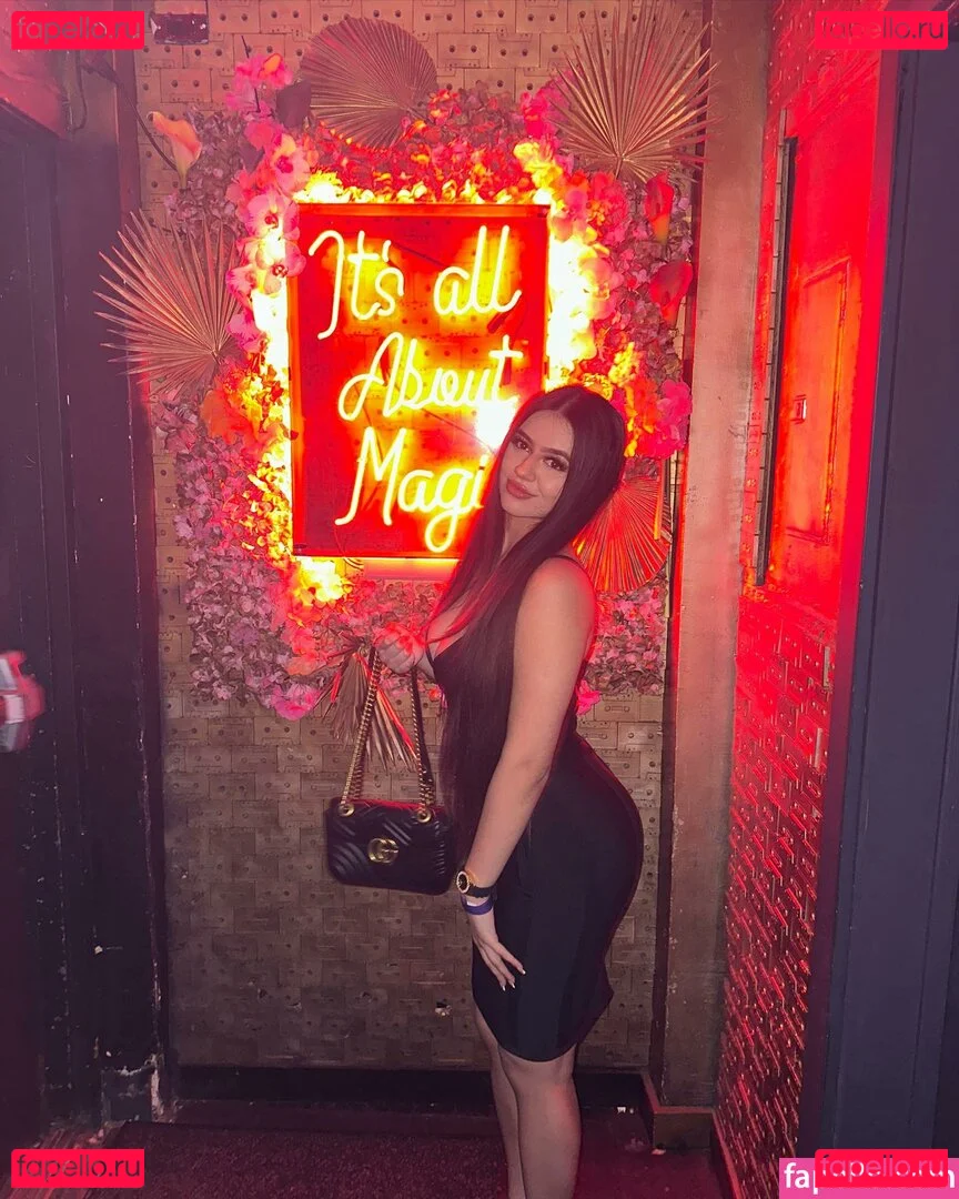 Suman Maria Onlyfans Photo Gallery 