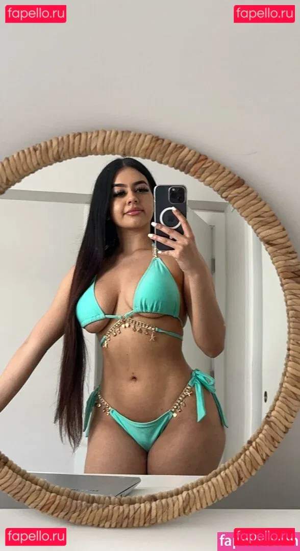 Suman Maria Onlyfans Photo Gallery 