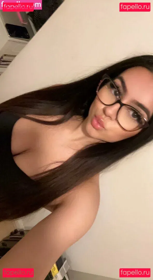 Suman Maria Onlyfans Photo Gallery 