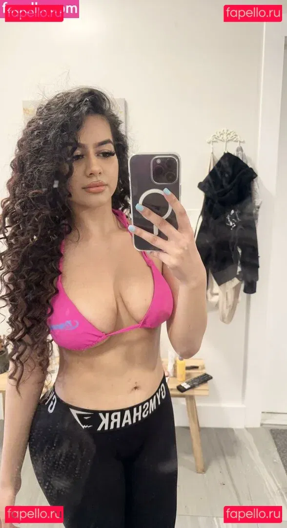 Suman Maria Onlyfans Photo Gallery 