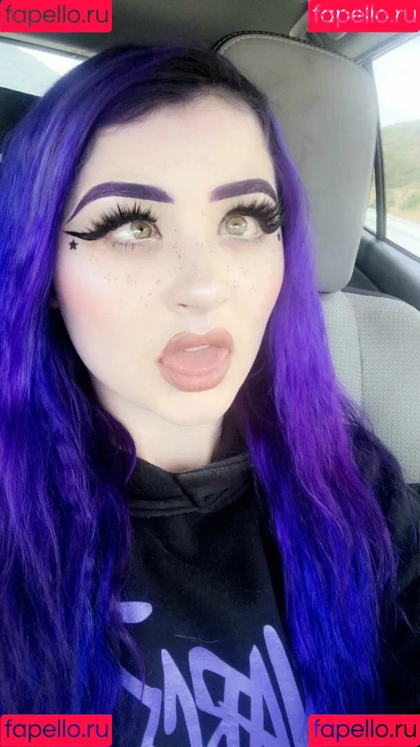 MiniTruckMommy Onlyfans Photo Gallery 