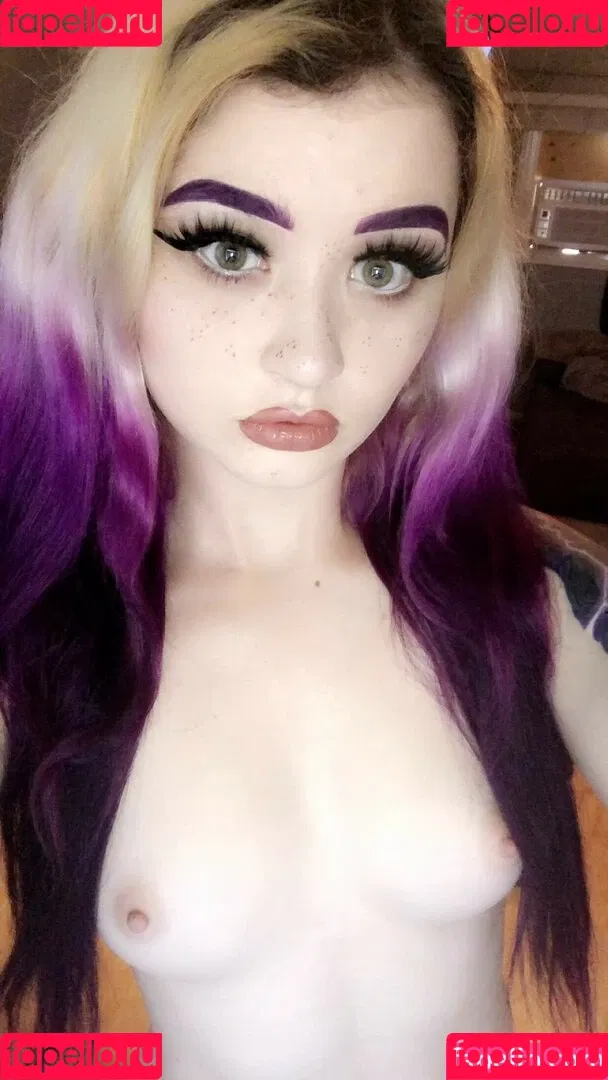 MiniTruckMommy Onlyfans Photo Gallery 