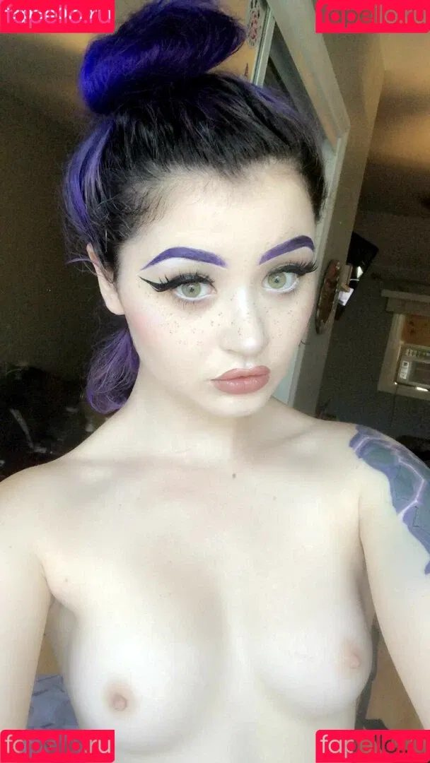 MiniTruckMommy Onlyfans Photo Gallery 