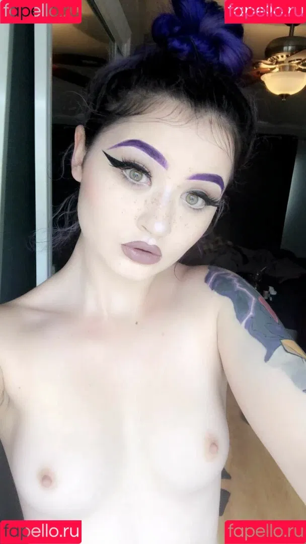 MiniTruckMommy Onlyfans Photo Gallery 