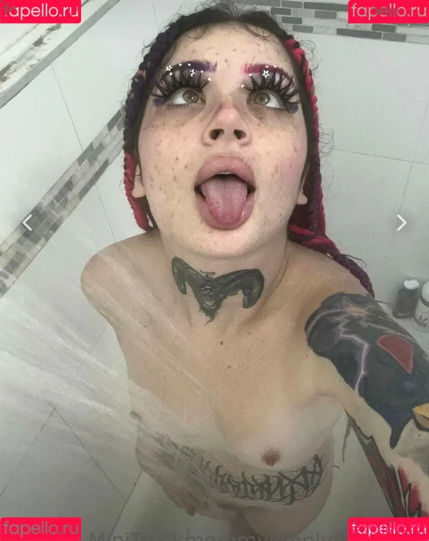 MiniTruckMommy Onlyfans Photo Gallery 