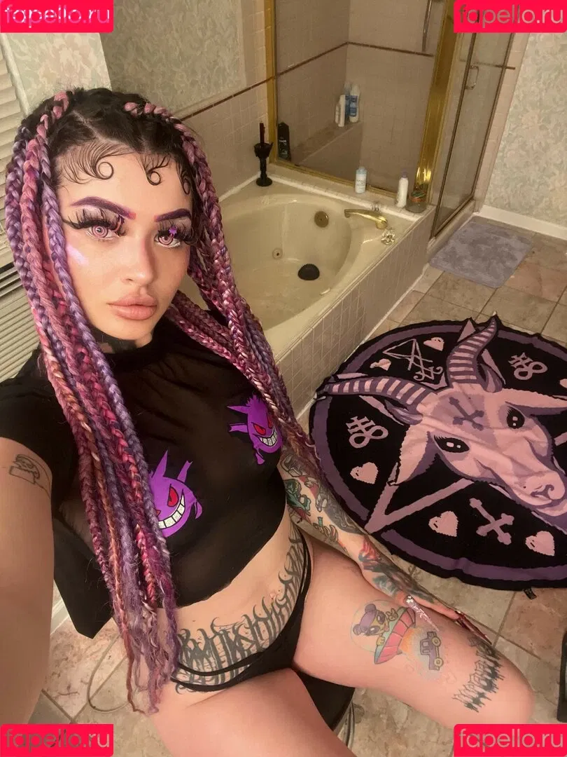 MiniTruckMommy Onlyfans Photo Gallery 