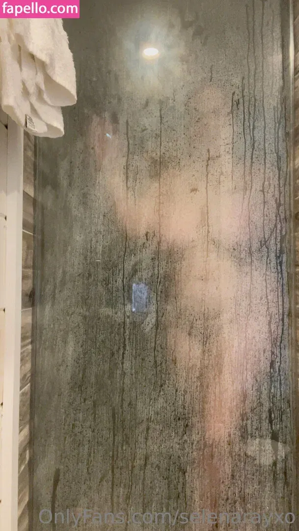 selenarayxo Onlyfans Photo Gallery 