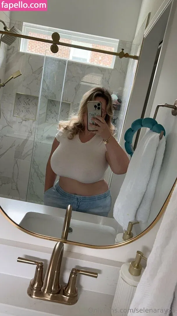 selenarayxo Onlyfans Photo Gallery 