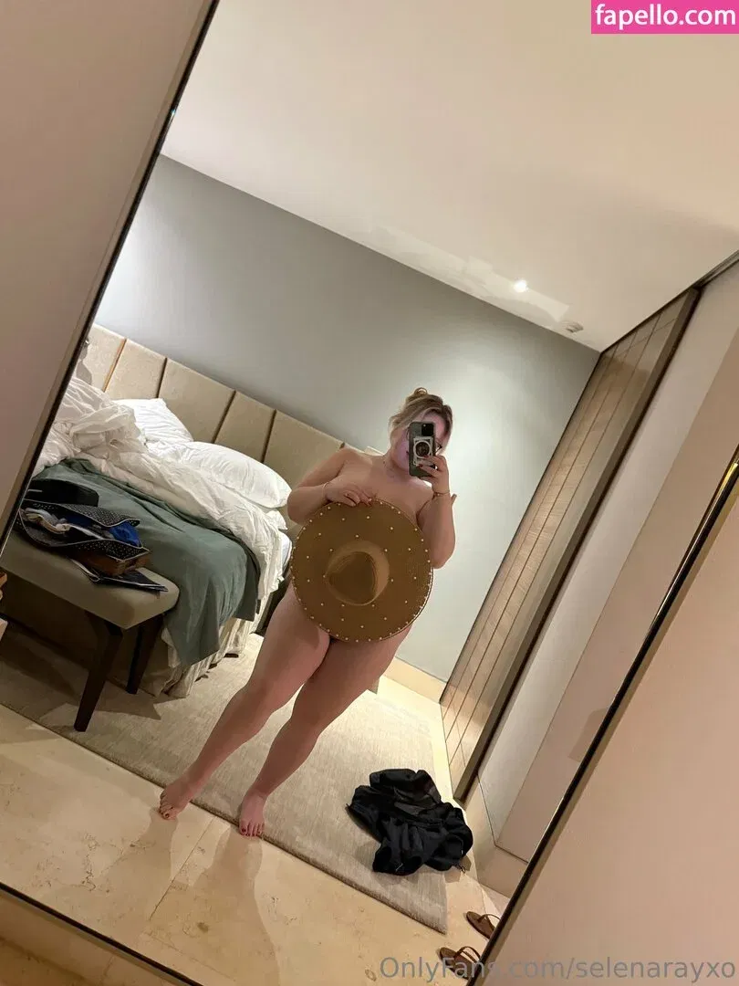 selenarayxo Onlyfans Photo Gallery 