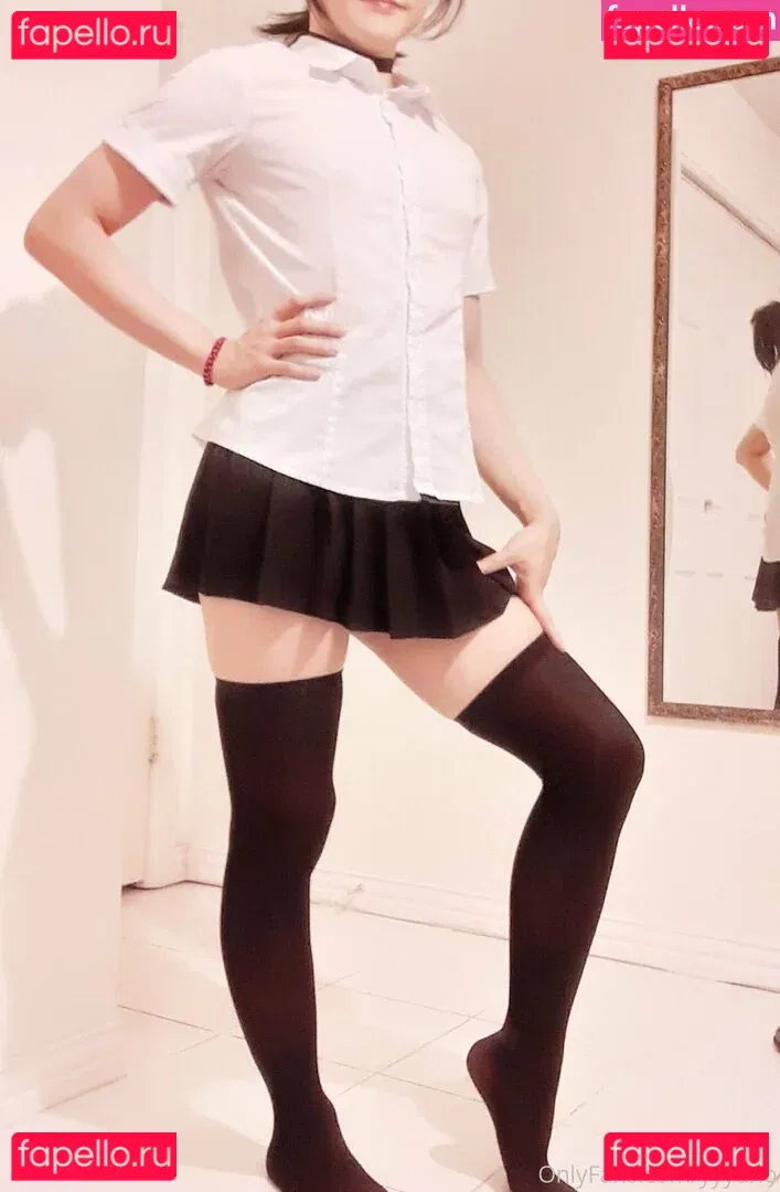 yyyuno Onlyfans Photo Gallery 