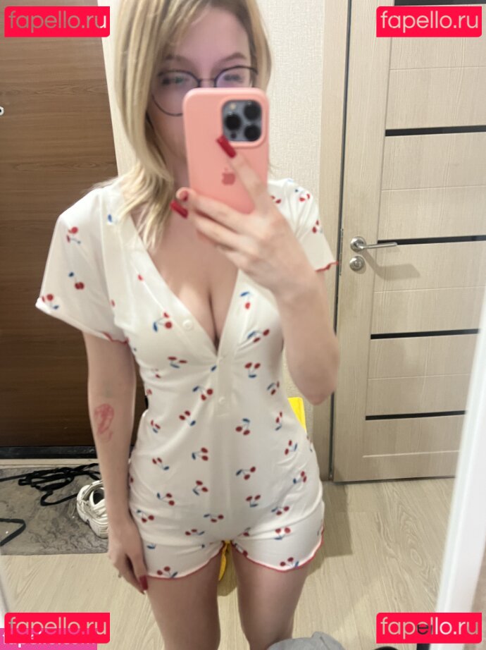 Darkimoona / darktopia / lolipopzzzi / vladasoft Onlyfans Photo Gallery 