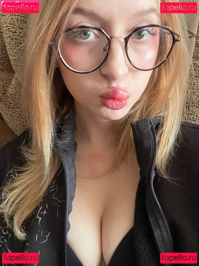 Darkimoona / darktopia / lolipopzzzi / vladasoft Onlyfans Photo Gallery 