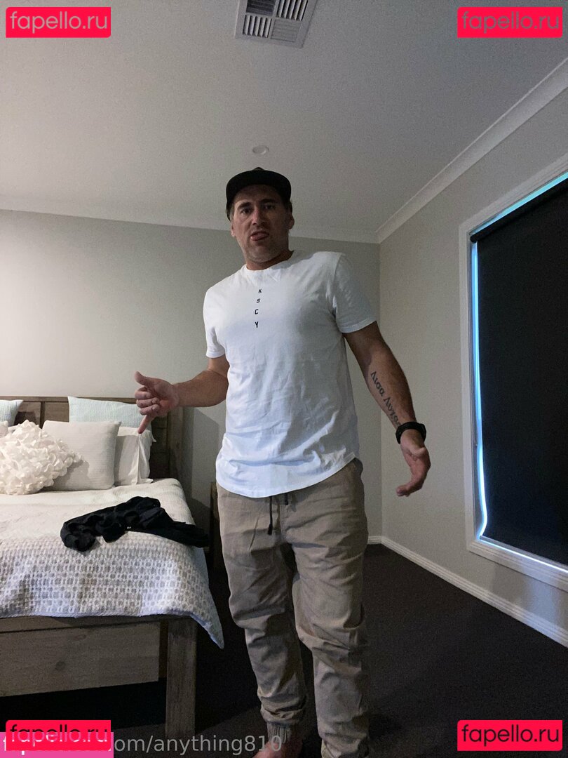 anything810 Onlyfans Photo Gallery 