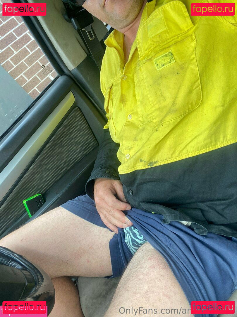 anything810 Onlyfans Photo Gallery 