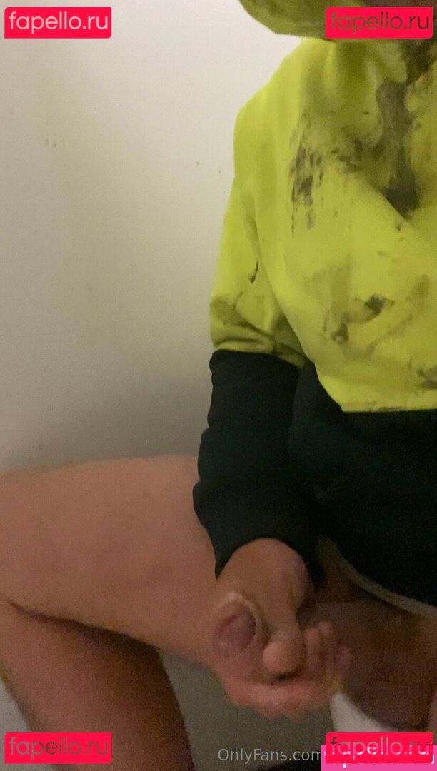 anything810 Onlyfans Photo Gallery 