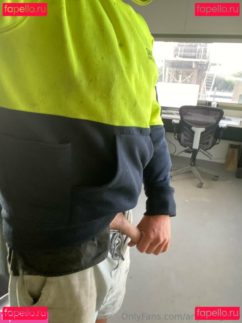 anything810 Onlyfans Photo Gallery 